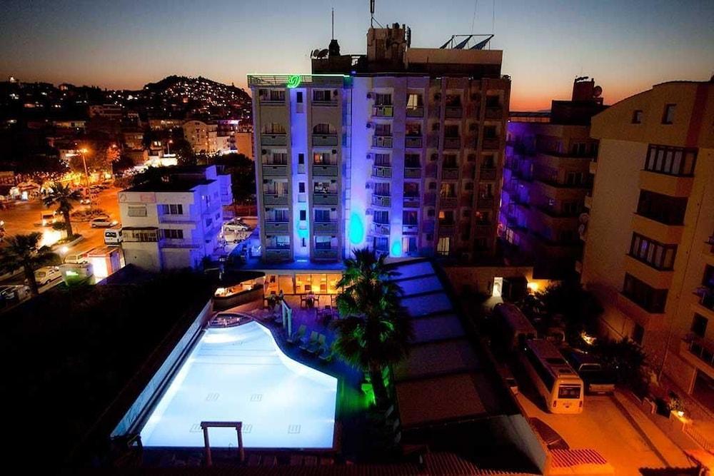 Duqqan Deluxe Hotel Kusadası Eksteriør billede